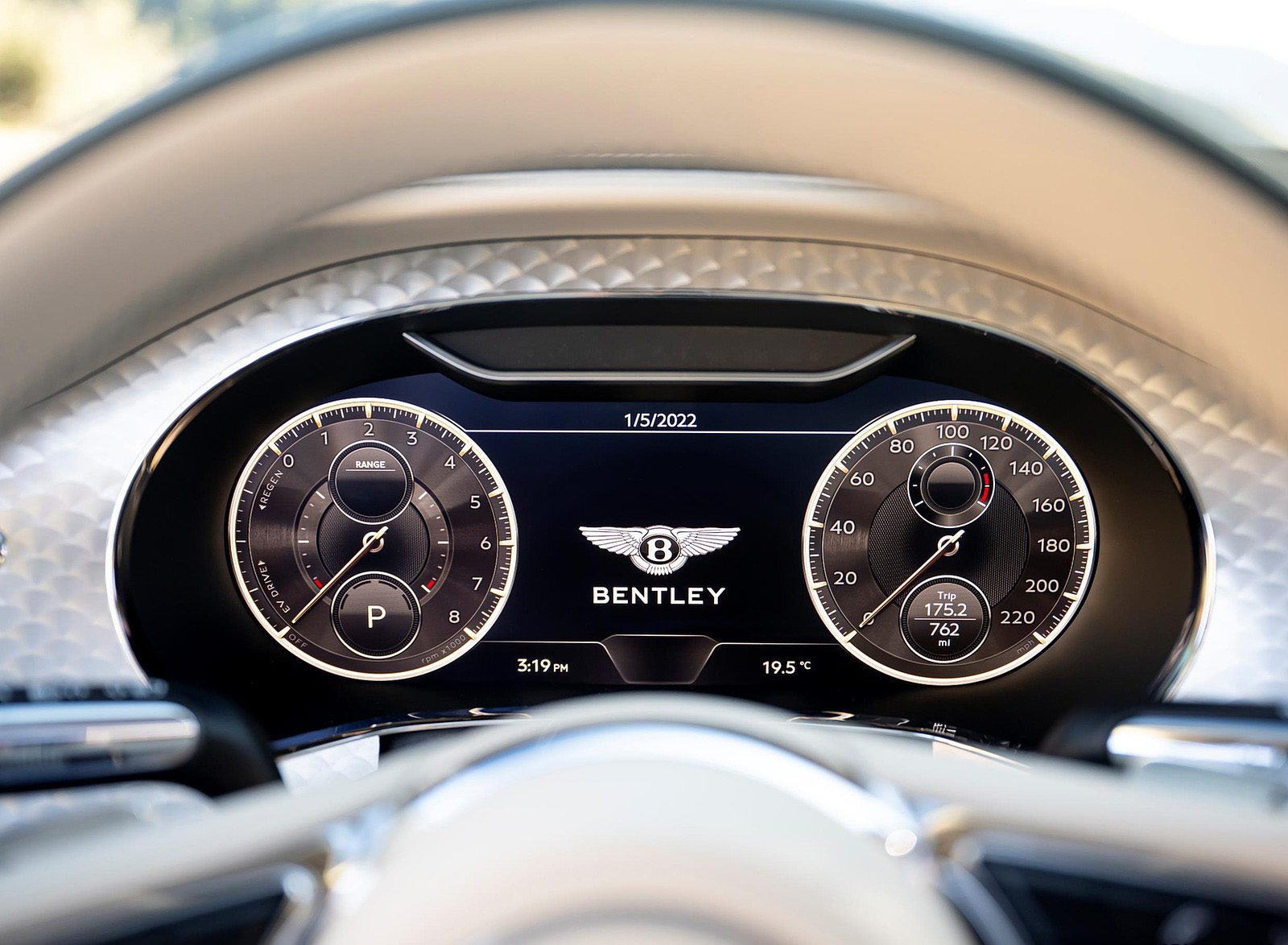 2022 Bentley Flying Spur Hybrid Interior Dashboard Wallpapers  #129 of 182