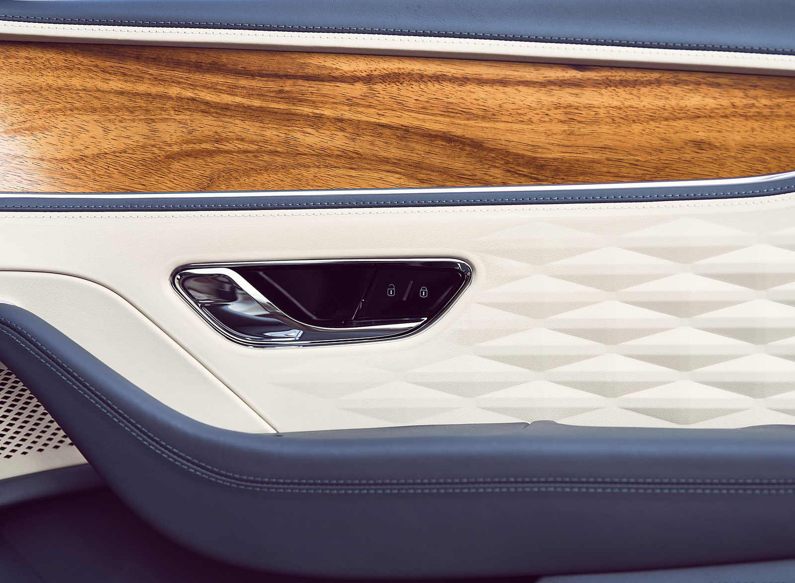 2022 Bentley Flying Spur Hybrid Interior Detail Wallpapers #165 of 182