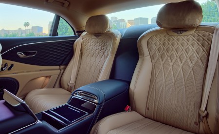 2022 Bentley Flying Spur Hybrid Interior Rear Seats Wallpapers 450x275 (174)