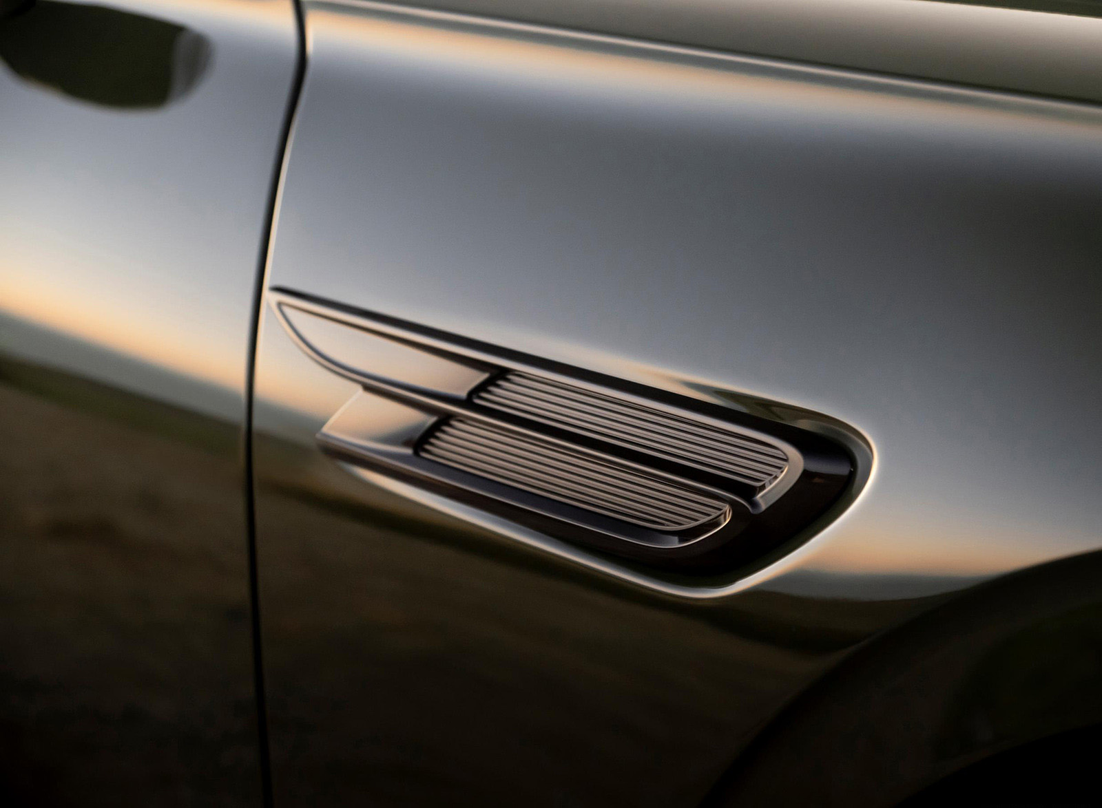 2022 Bentley Flying Spur Hybrid Side Vent Wallpapers  #103 of 182