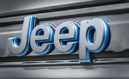 2022 Jeep Grand Cherokee Summit 4xe Badge Wallpapers 450x275 (62)