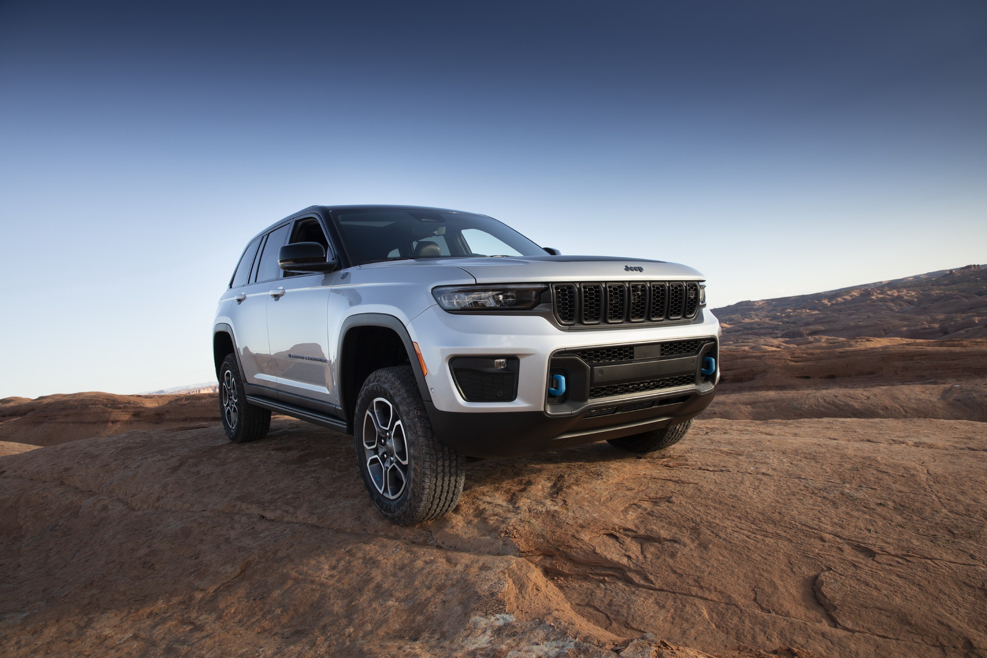2022 Jeep Grand Cherokee Trailhawk 4xe Front Three-Quarter Wallpapers  #30 of 68