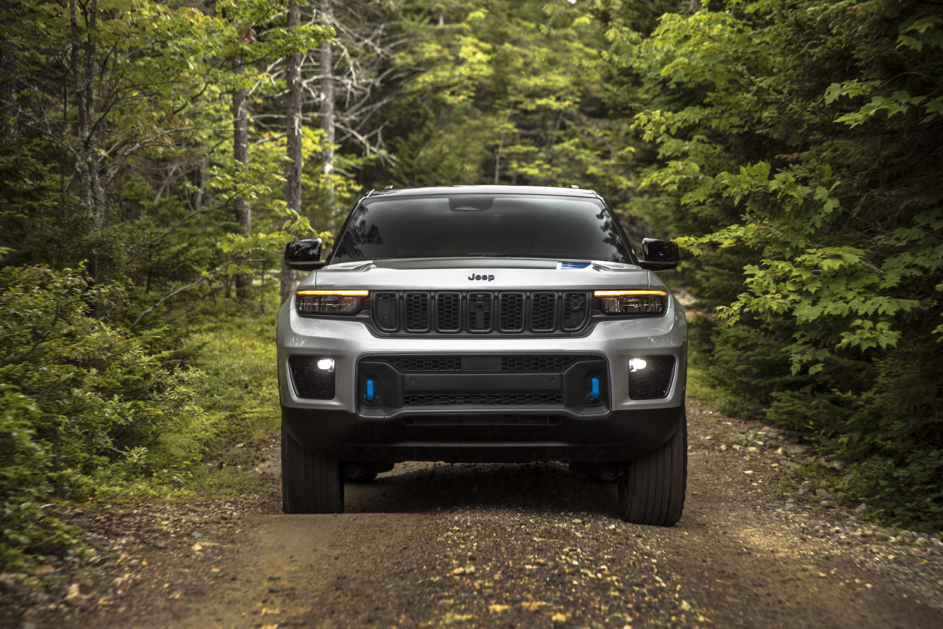 2022 Jeep Grand Cherokee Trailhawk 4xe Front Wallpapers  (3)