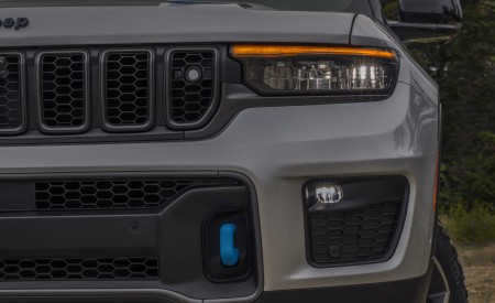 2022 Jeep Grand Cherokee Trailhawk 4xe Headlight Wallpapers 450x275 (35)