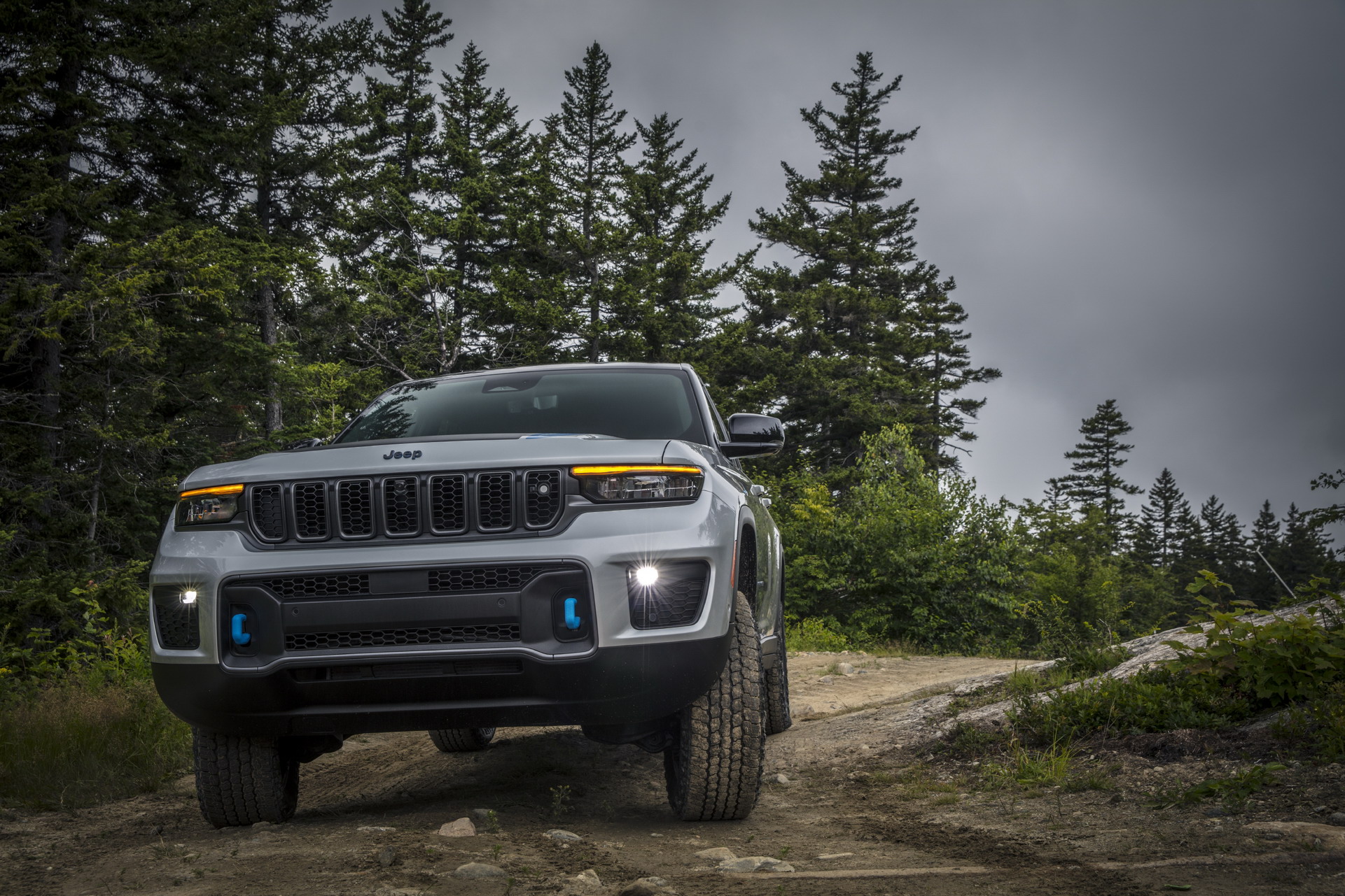 2022 Jeep Grand Cherokee Trailhawk 4xe Off-Road Wallpapers #23 of 68