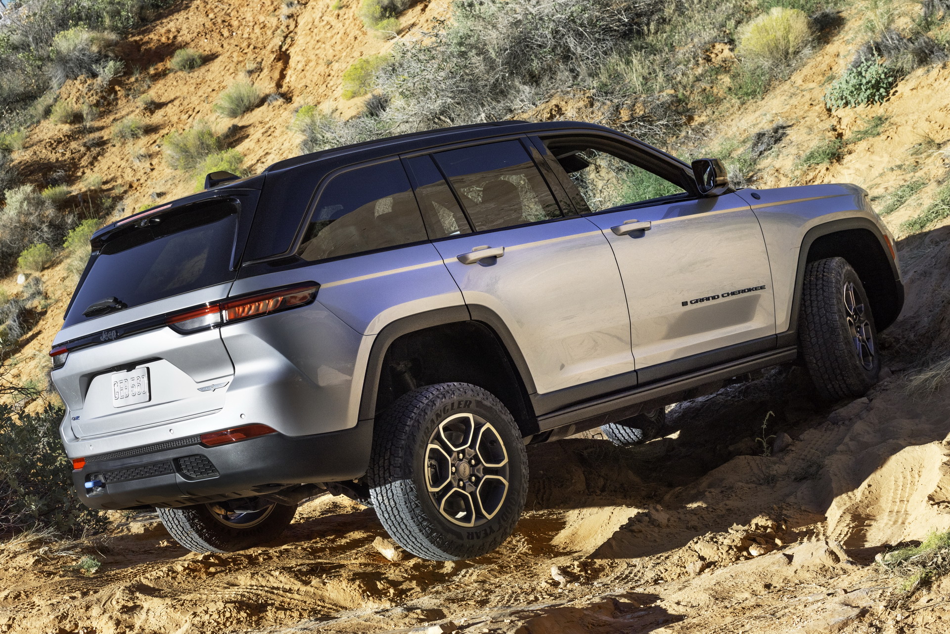 2022 Jeep Grand Cherokee Trailhawk 4xe Off-Road Wallpapers #20 of 68
