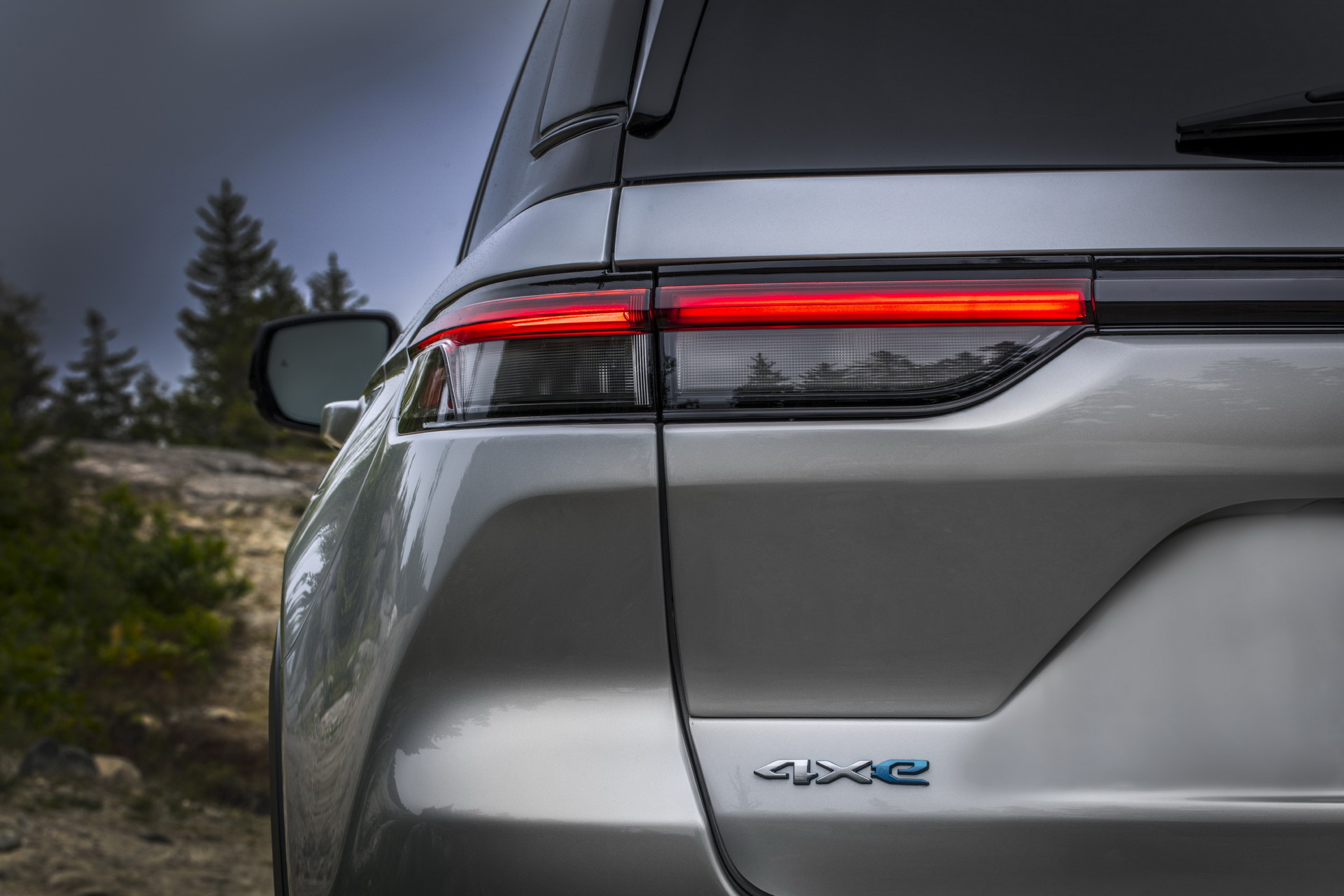 2022 Jeep Grand Cherokee Trailhawk 4xe Tail Light Wallpapers #47 of 68