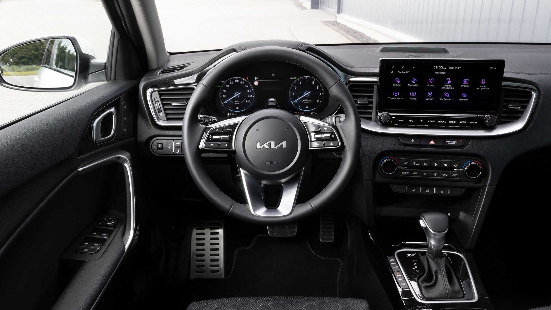 2022 Kia Ceed SW Interior Wallpapers #16 of 17