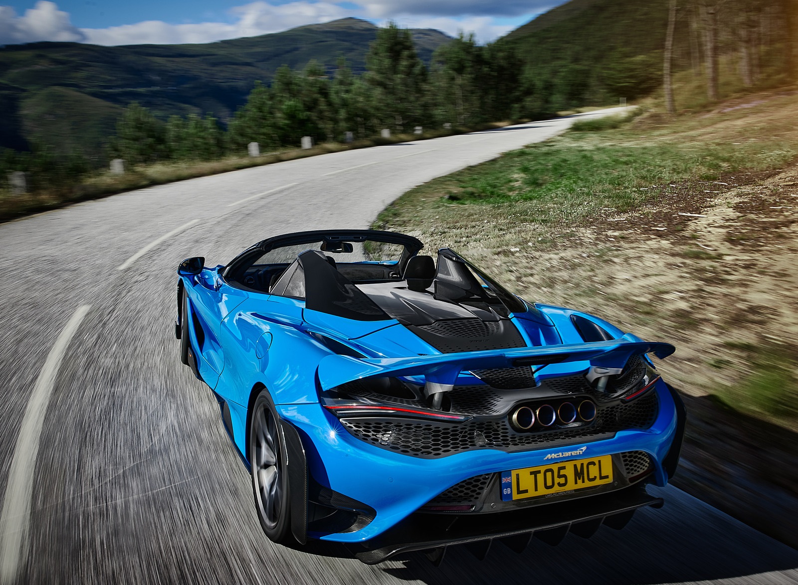 2022 McLaren 765LT Spider Rear Three-Quarter Wallpapers (3)