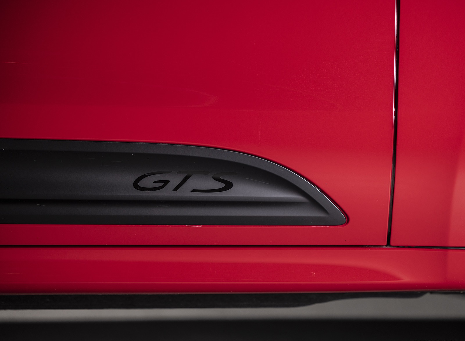 2022 Porsche Macan GTS (Color: Carmine Red) Detail Wallpapers #217 of 229