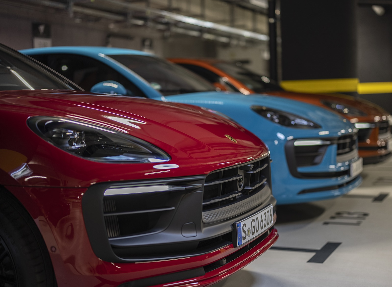 2022 Porsche Macan GTS (Color: Carmine Red) Detail Wallpapers #215 of 229