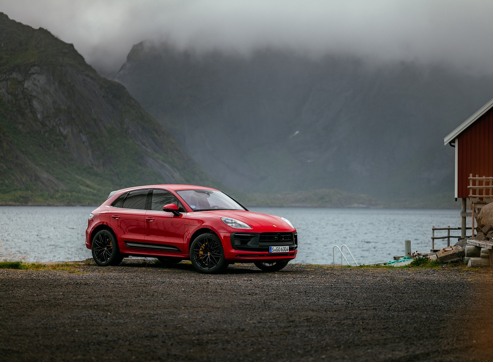 2022 Porsche Macan GTS (Color: Carmine Red) Front Three-Quarter Wallpapers #36 of 229