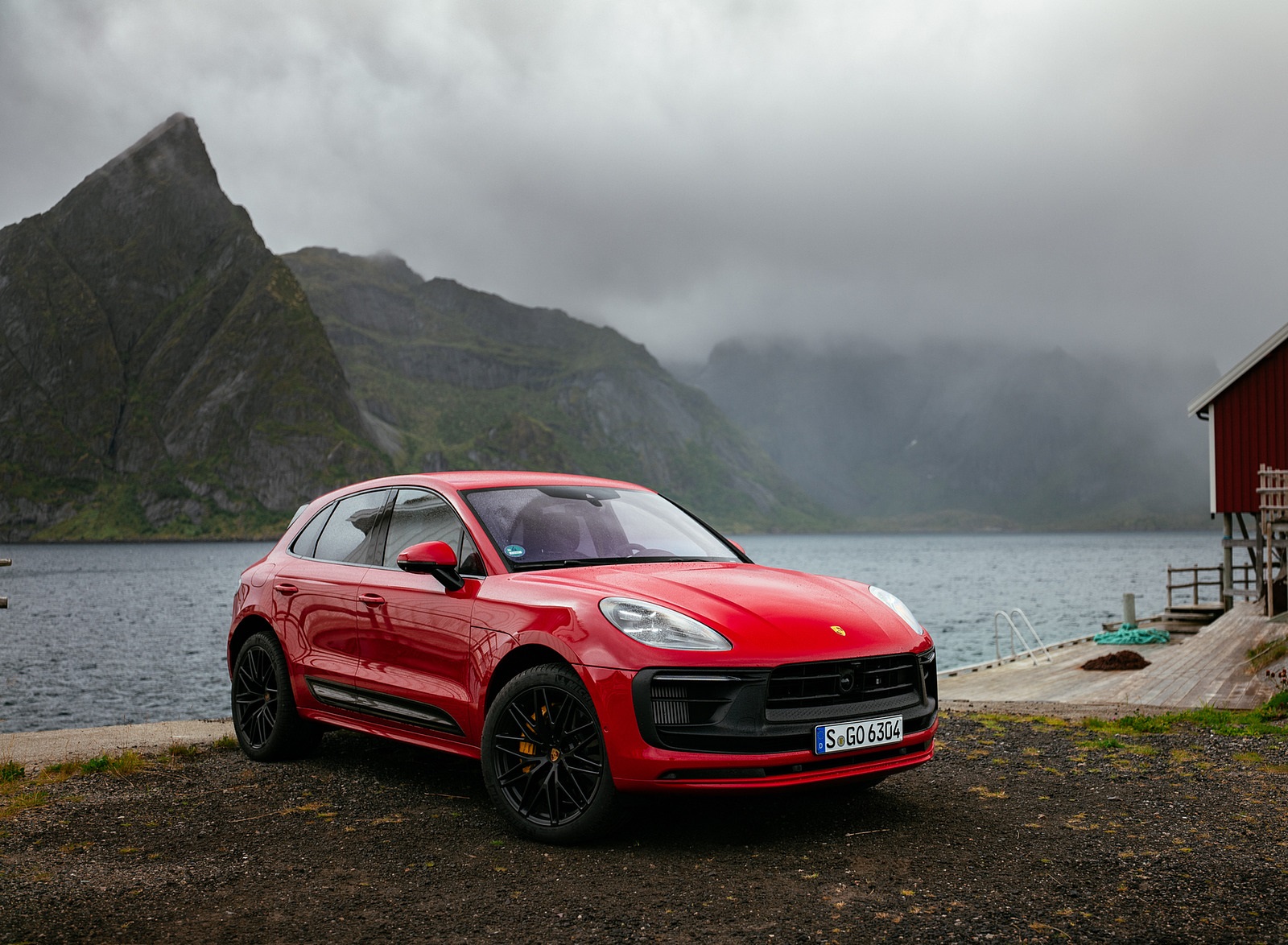 2022 Porsche Macan GTS (Color: Carmine Red) Front Three-Quarter Wallpapers #34 of 229