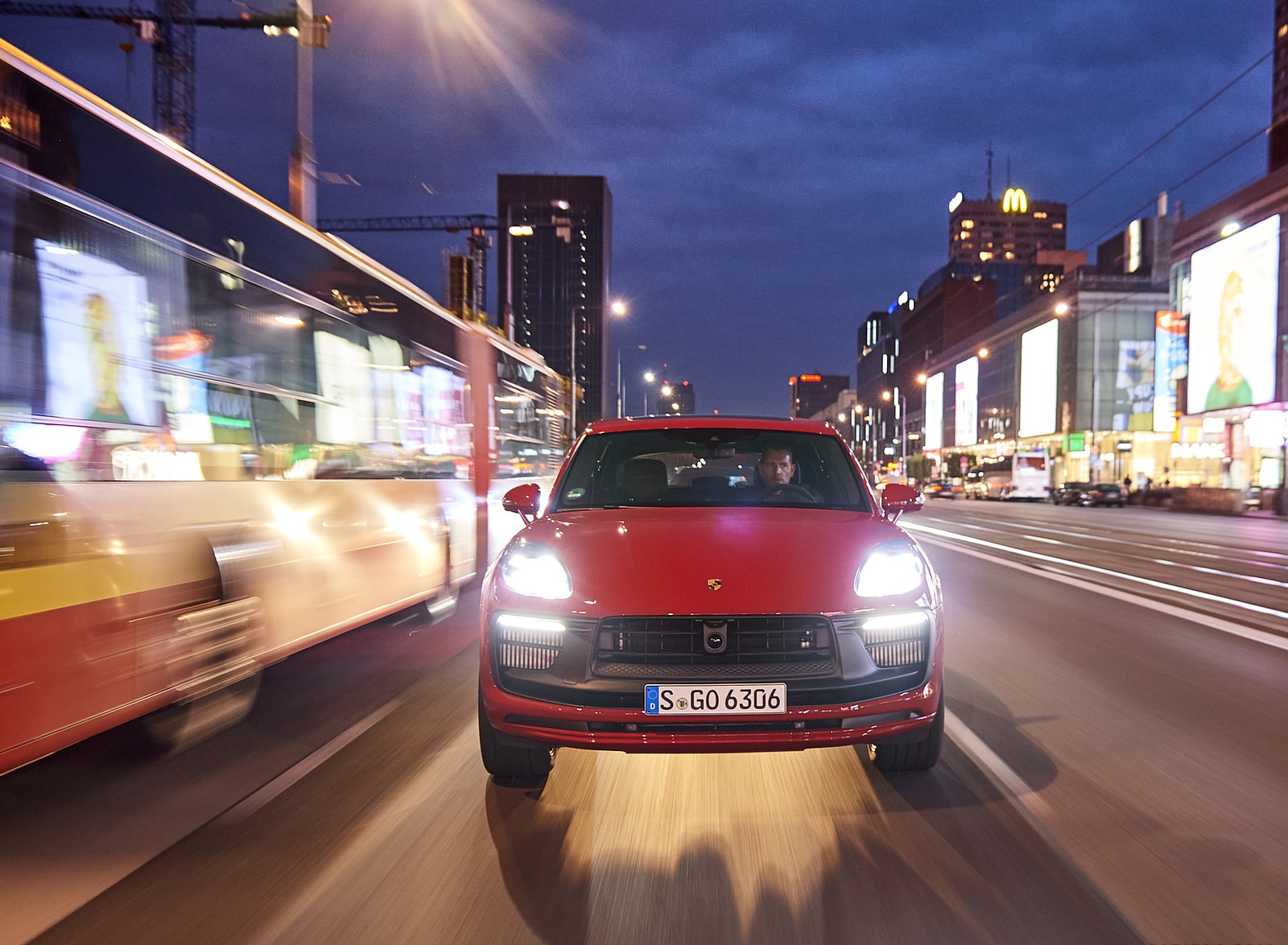 2022 Porsche Macan GTS (Color: Carmine Red) Front Wallpapers #190 of 229