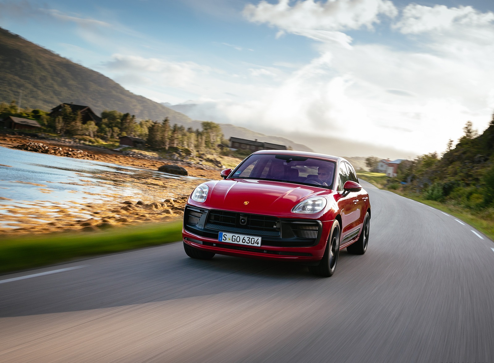 2022 Porsche Macan GTS (Color: Carmine Red) Front Wallpapers #18 of 229