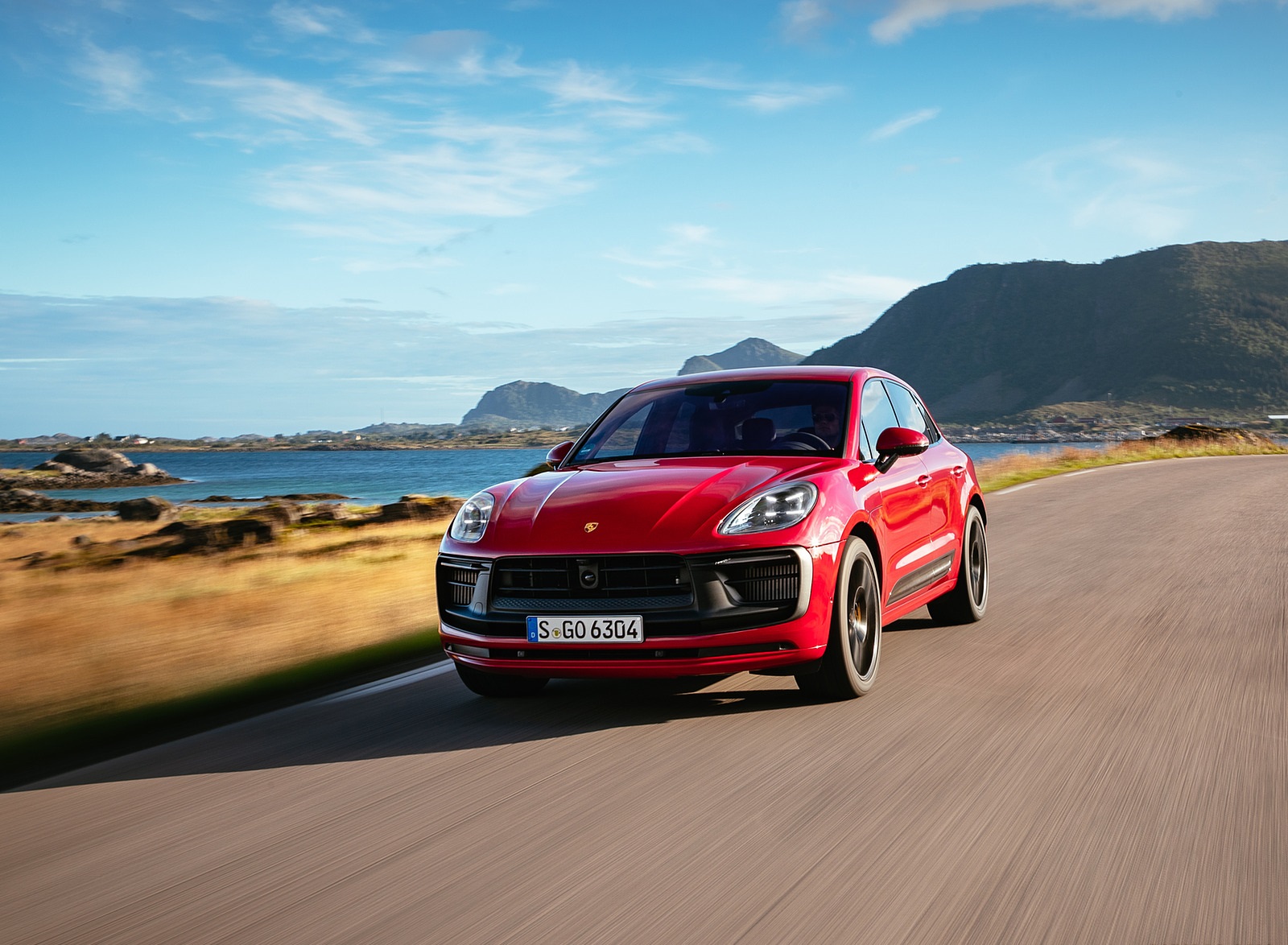 2022 Porsche Macan GTS (Color: Carmine Red) Front Wallpapers #16 of 229