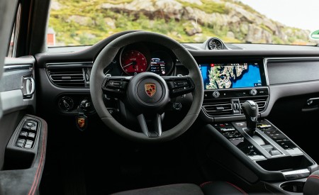 2022 Porsche Macan GTS (Color: Carmine Red) Interior Cockpit Wallpapers 450x275 (57)
