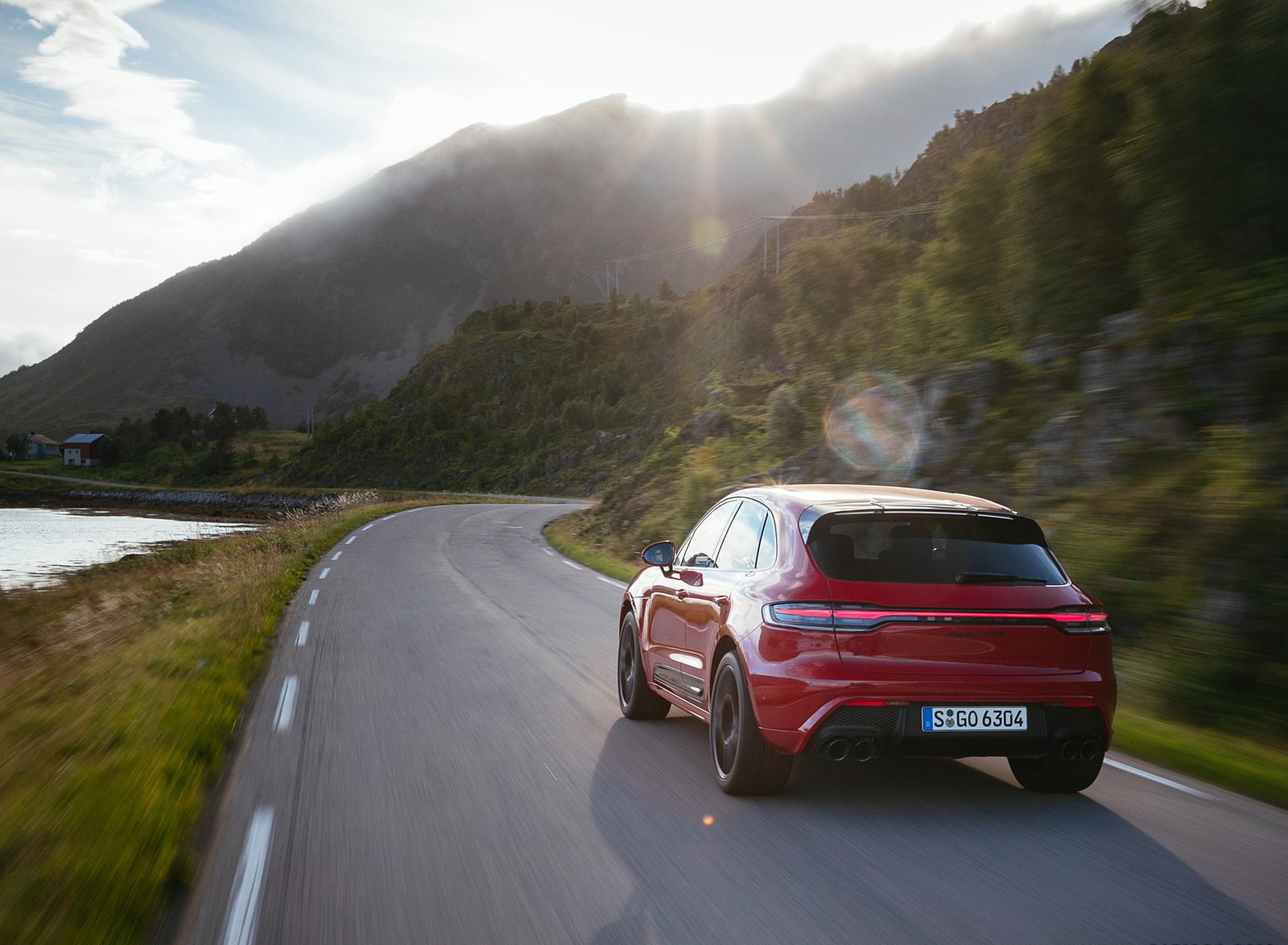 2022 Porsche Macan GTS (Color: Carmine Red) Rear Wallpapers #32 of 229