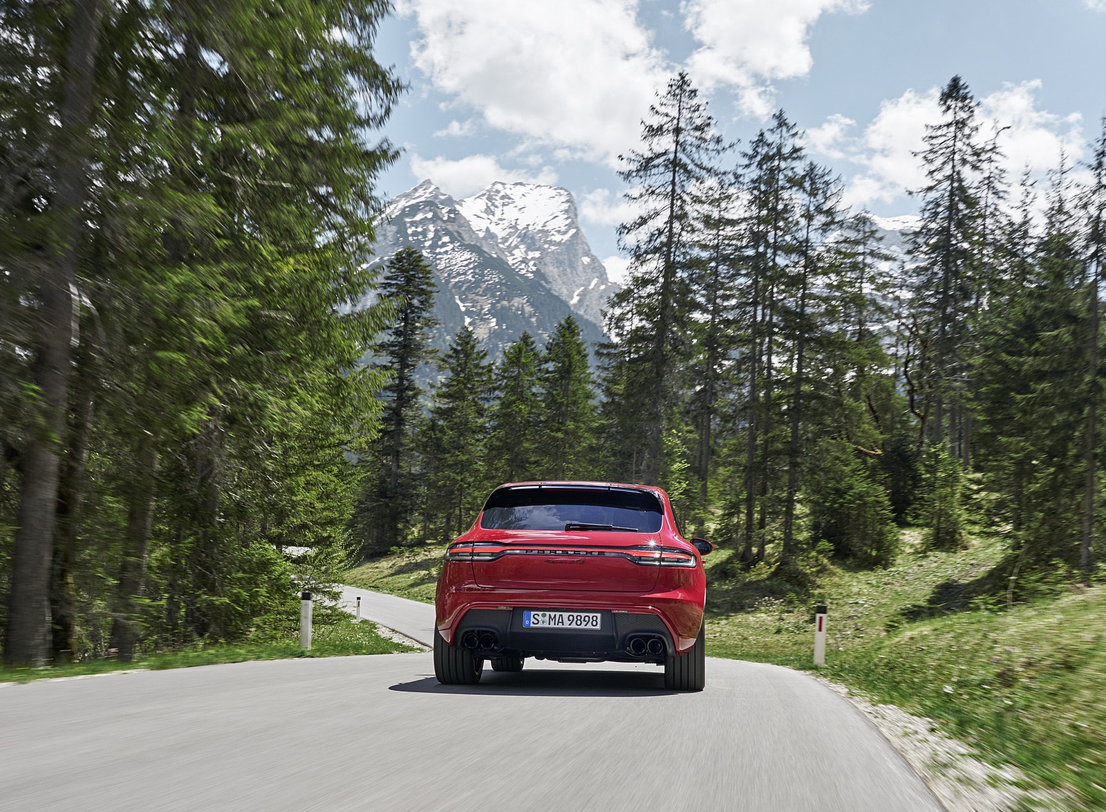 2022 Porsche Macan GTS Rear Wallpapers (5)