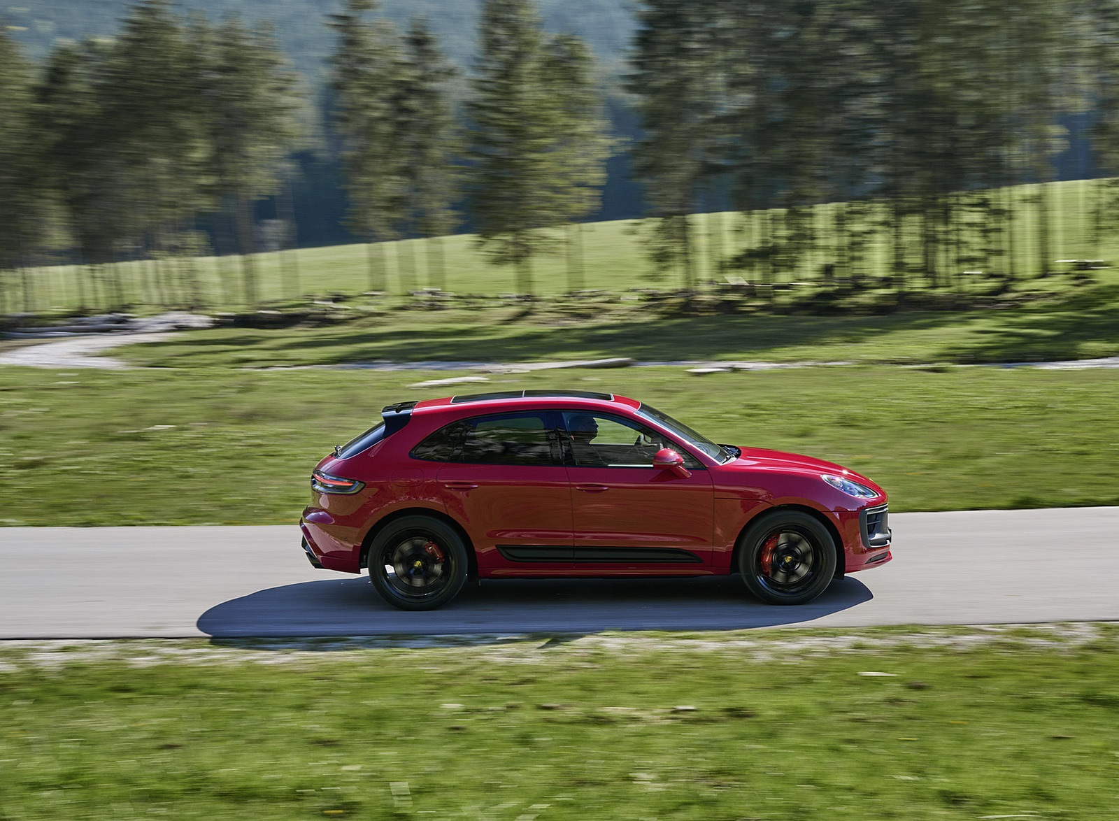 2022 Porsche Macan GTS Side Wallpapers #3 of 229