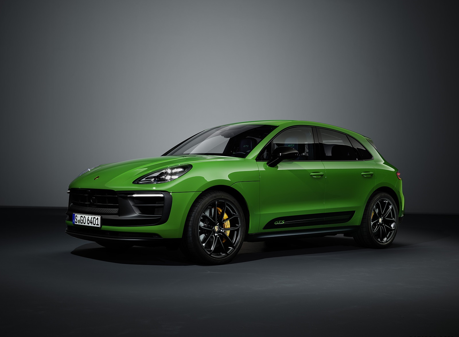 2022 Porsche Macan GTS with Sport Package Front Three-Quarter Wallpapers #167 of 229