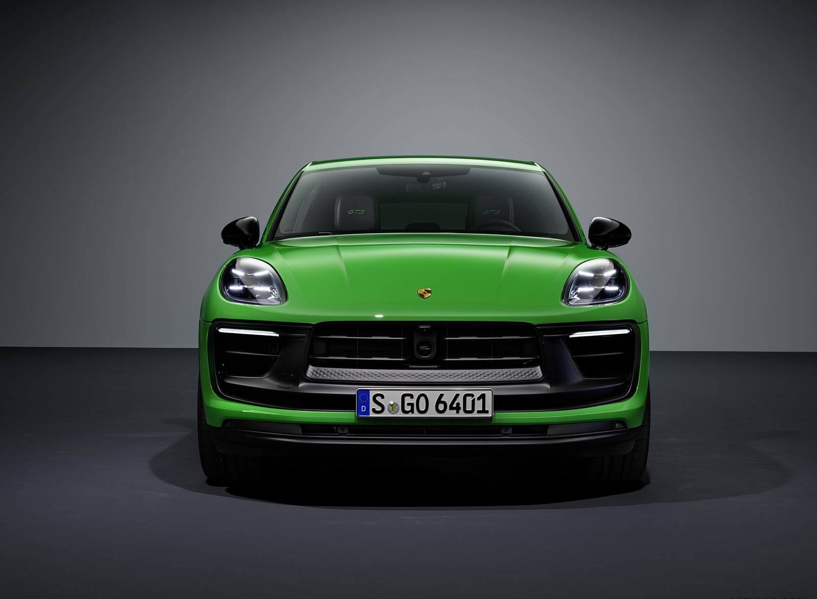 2022 Porsche Macan GTS with Sport Package Front Wallpapers #169 of 229