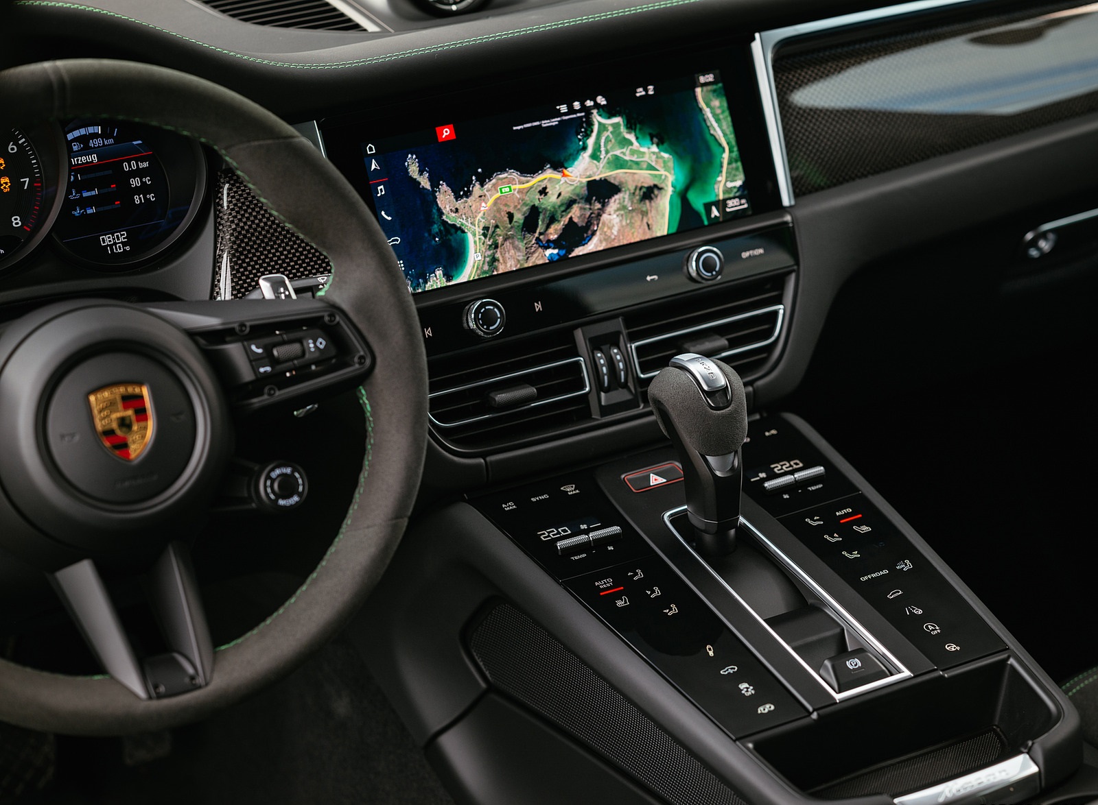 2022 Porsche Macan GTS with Sport package (Color: Python Green) Central Console Wallpapers #144 of 229