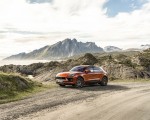 2022 Porsche Macan S (Color: Papaya Metallic) Front Three-Quarter Wallpapers 150x120 (43)