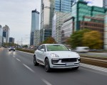 2022 Porsche Macan S (Color: White) Front Three-Quarter Wallpapers 150x120