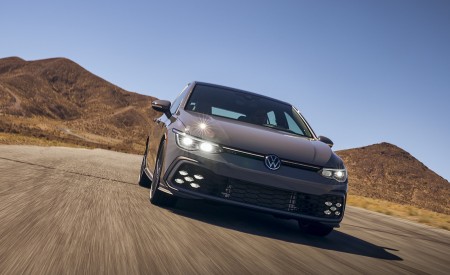 2022 Volkswagen Golf GTI (US-Spec) Front Wallpapers 450x275 (54)