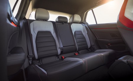 2022 Volkswagen Golf GTI (US-Spec) Interior Rear Seats Wallpapers 450x275 (98)