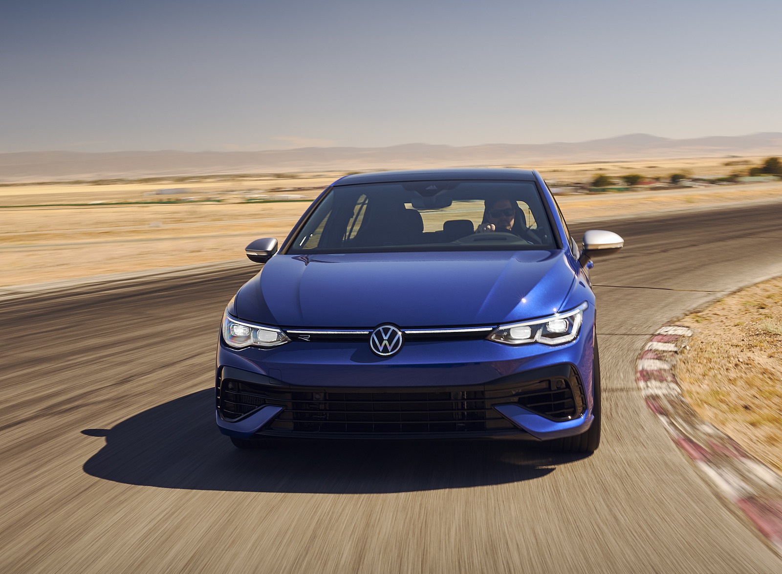 2022 Volkswagen Golf R (US-Spec) Front Wallpapers (8)