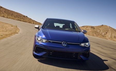 2022 Volkswagen Golf R (US-Spec) Front Wallpapers 450x275 (51)