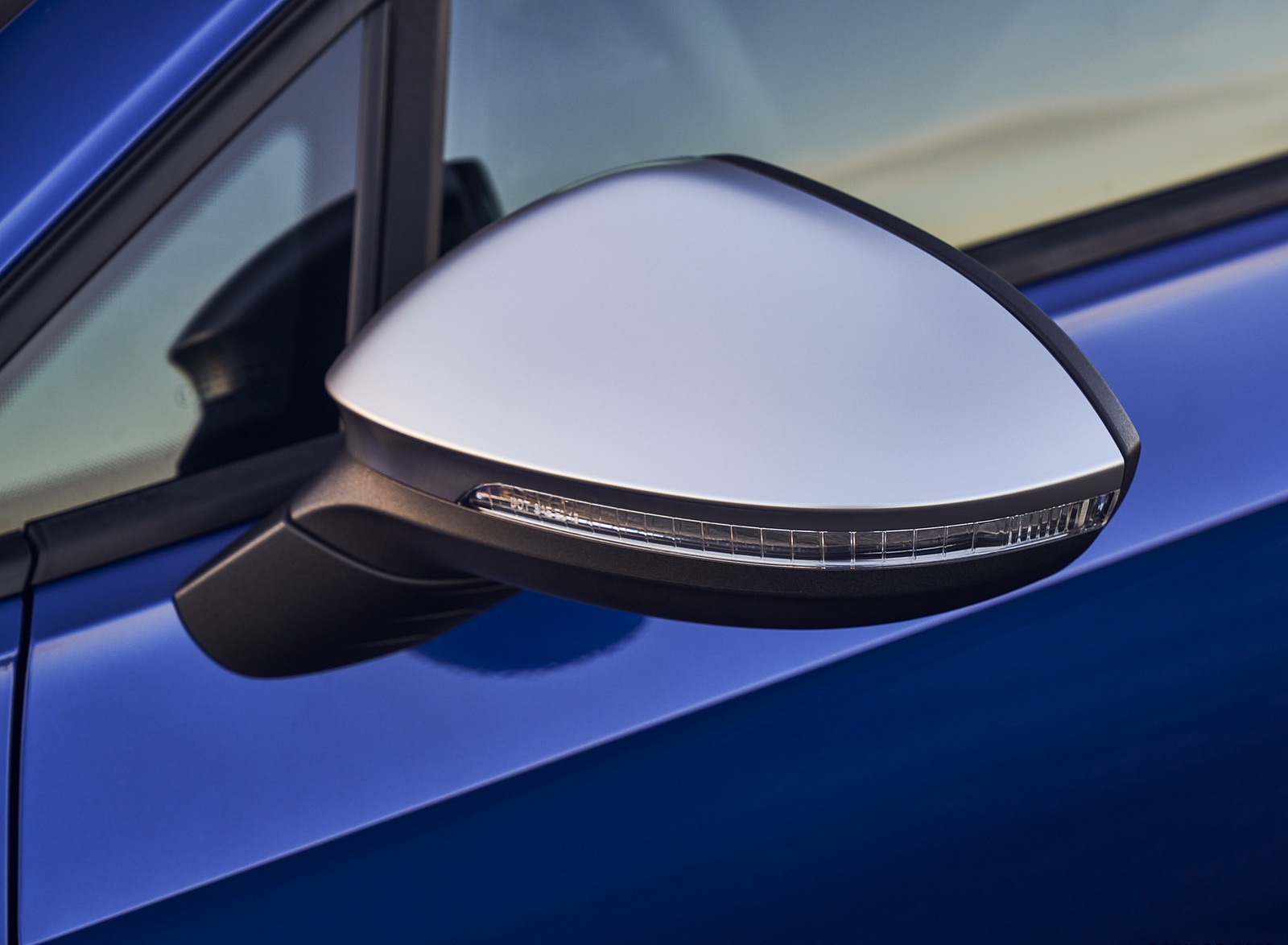 2022 Volkswagen Golf R (US-Spec) Mirror Wallpapers #68 of 120