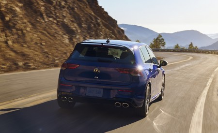 2022 Volkswagen Golf R (US-Spec) Rear Wallpapers 450x275 (10)