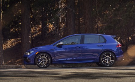 2022 Volkswagen Golf R (US-Spec) Side Wallpapers 450x275 (13)