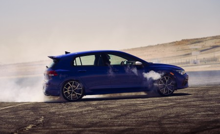 2022 Volkswagen Golf R (US-Spec) Side Wallpapers 450x275 (3)