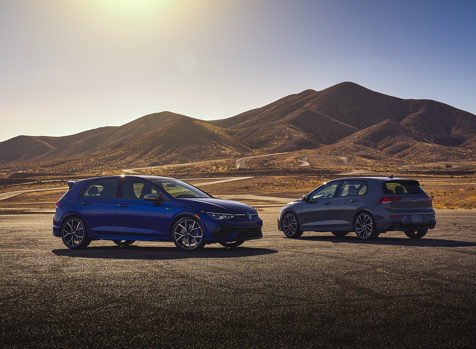 2022 Volkswagen Golf R (US-Spec) and VW Golf GTI Wallpapers #19 of 120