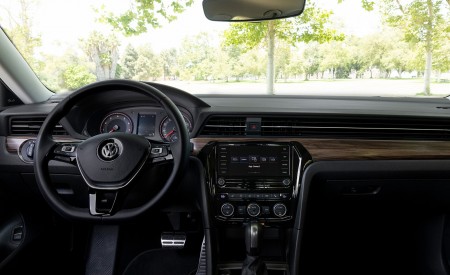 2022 Volkswagen Passat Chattanooga Limited Edition Interior Cockpit Wallpapers 450x275 (14)