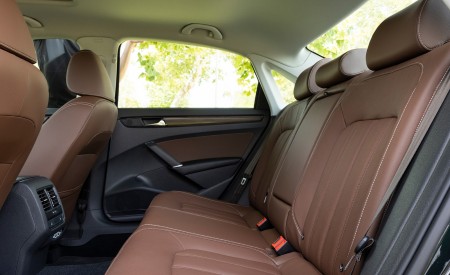 2022 Volkswagen Passat Chattanooga Limited Edition Interior Rear Seats Wallpapers 450x275 (18)