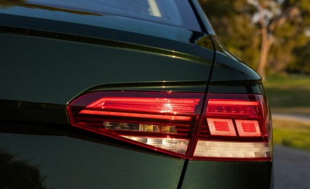 2022 Volkswagen Passat Chattanooga Limited Edition Tail Light Wallpapers 450x275 (11)