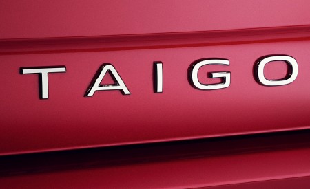 2022 Volkswagen Taigo R-Line Badge Wallpapers 450x275 (8)