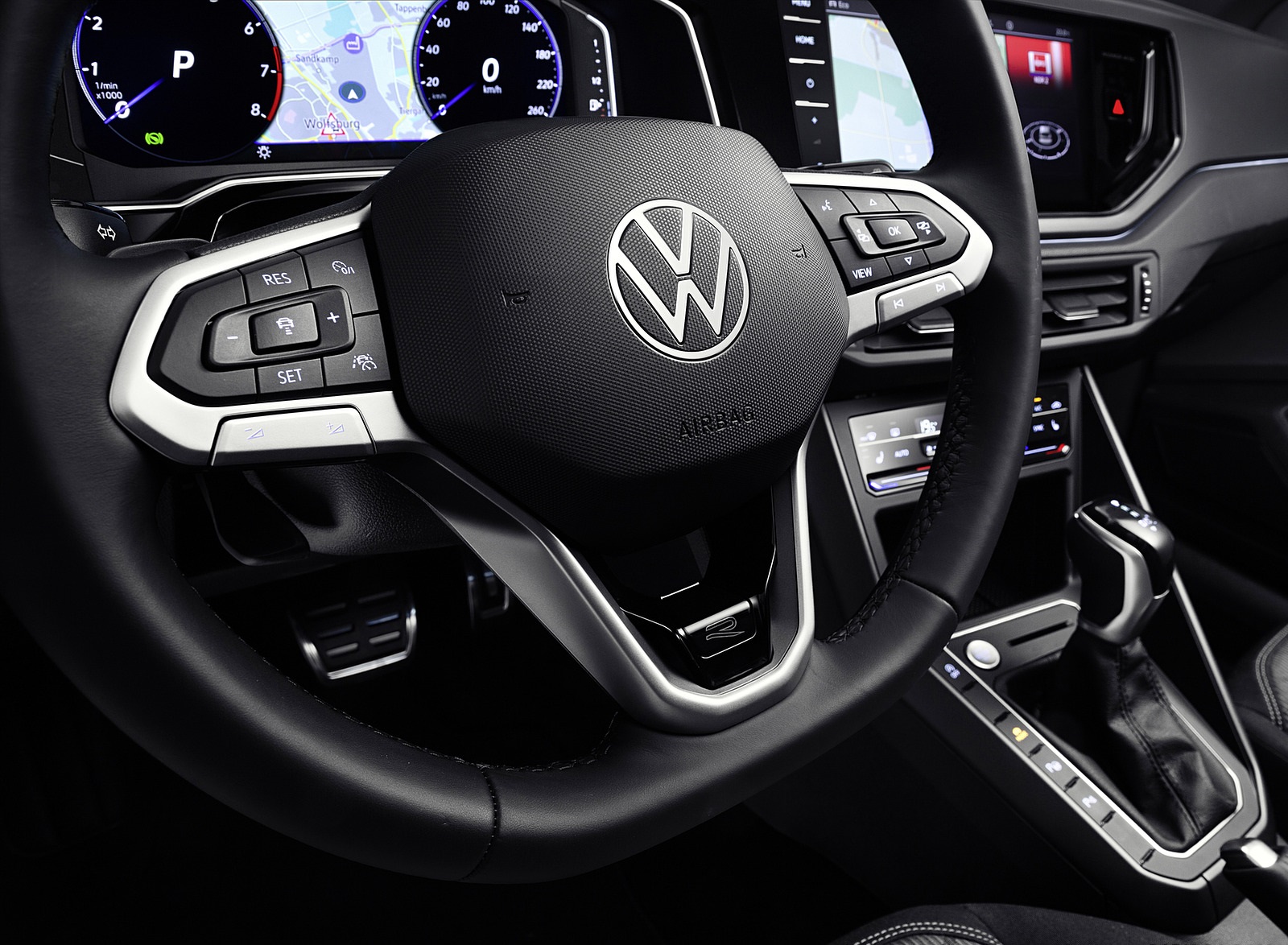 2022 Volkswagen Taigo R-Line Interior Steering Wheel Wallpapers #16 of 43