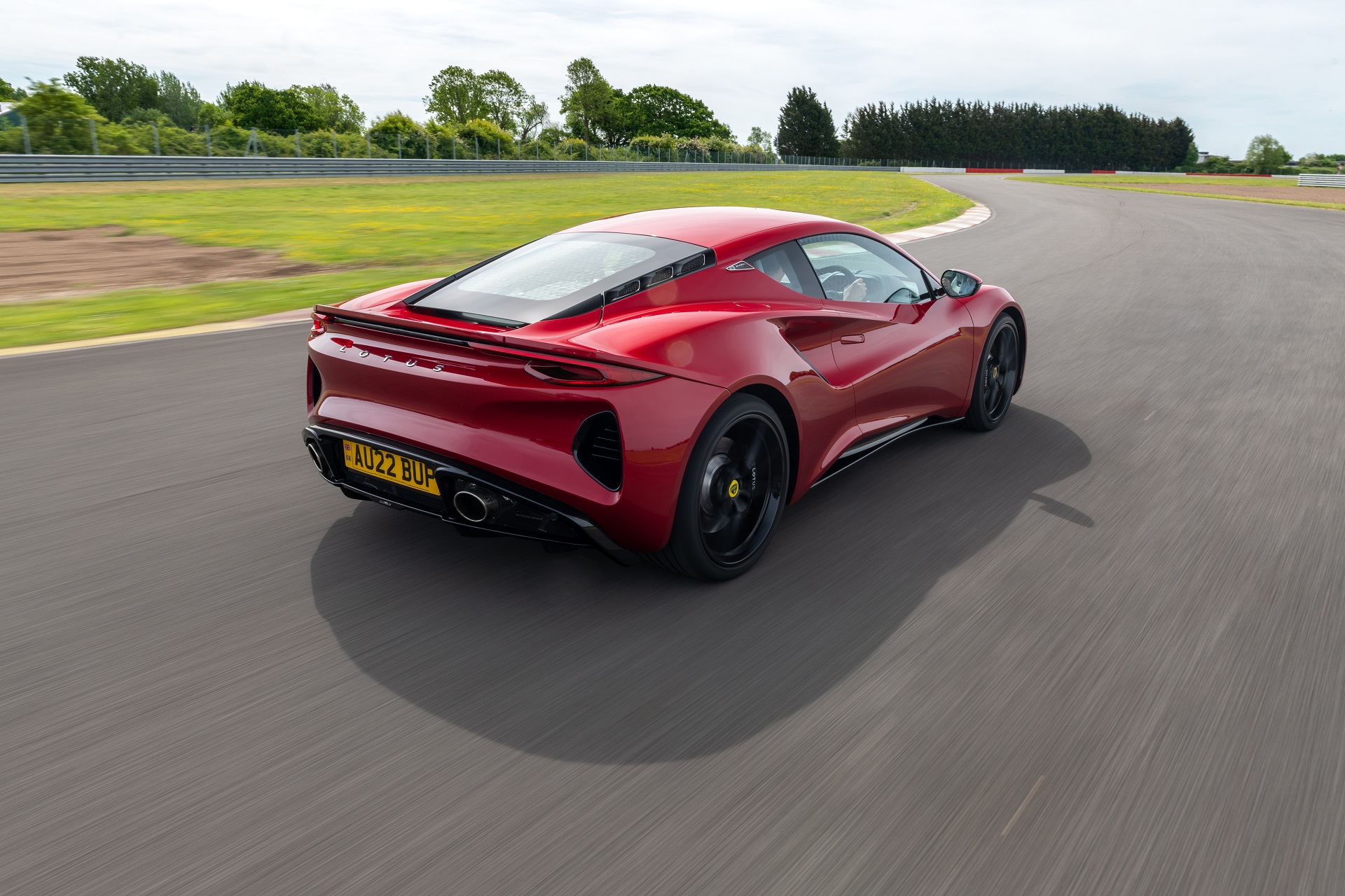 2023 Lotus Emira (Color: Magma Red) Rear Three-Quarter Wallpapers #62 of 90