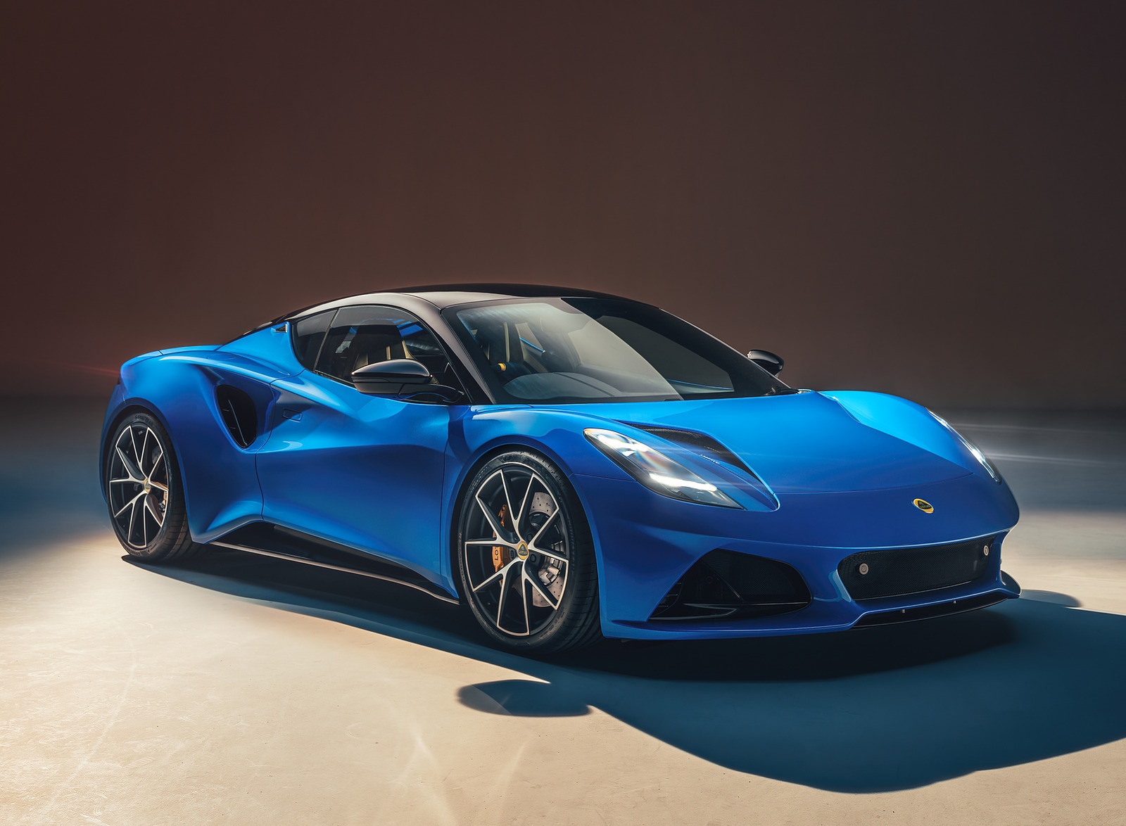 2023 Lotus Emira Front Three-Quarter Wallpapers #1 of 90