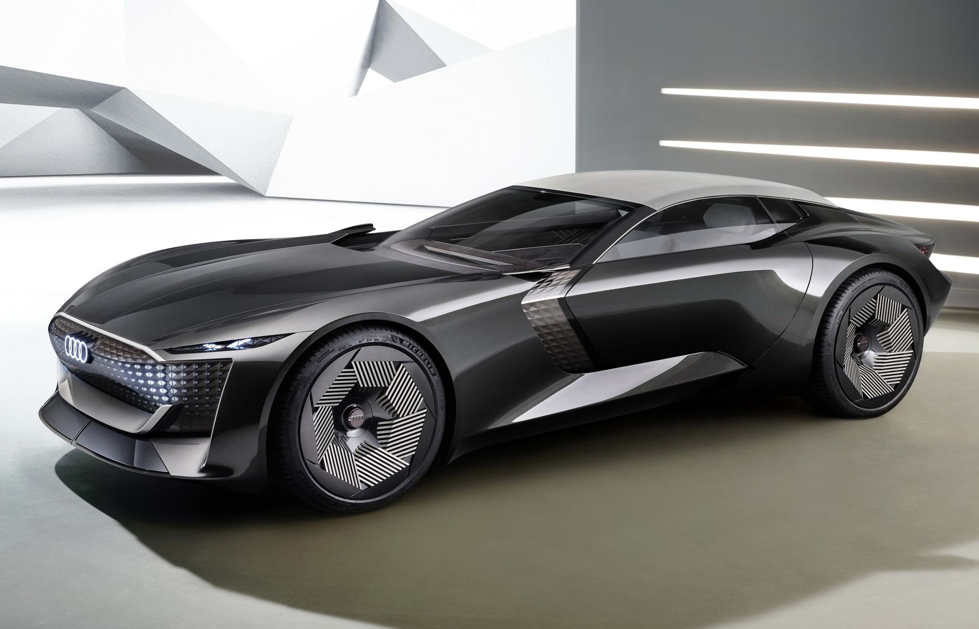 2021 Audi Skysphere Concept (Color: Stage Light) Front Three-Quarter Wallpapers #38 of 91
