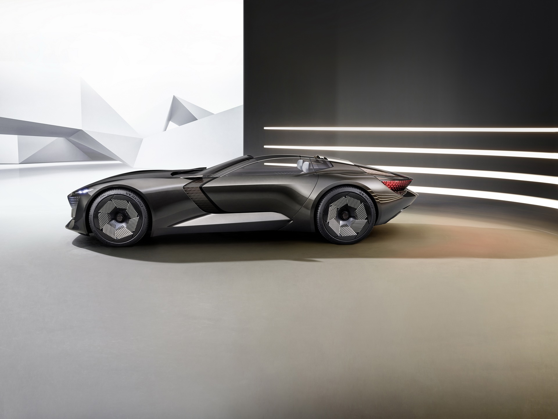 2021 Audi Skysphere Concept (Color: Stage Light) Side Wallpapers #49 of 91