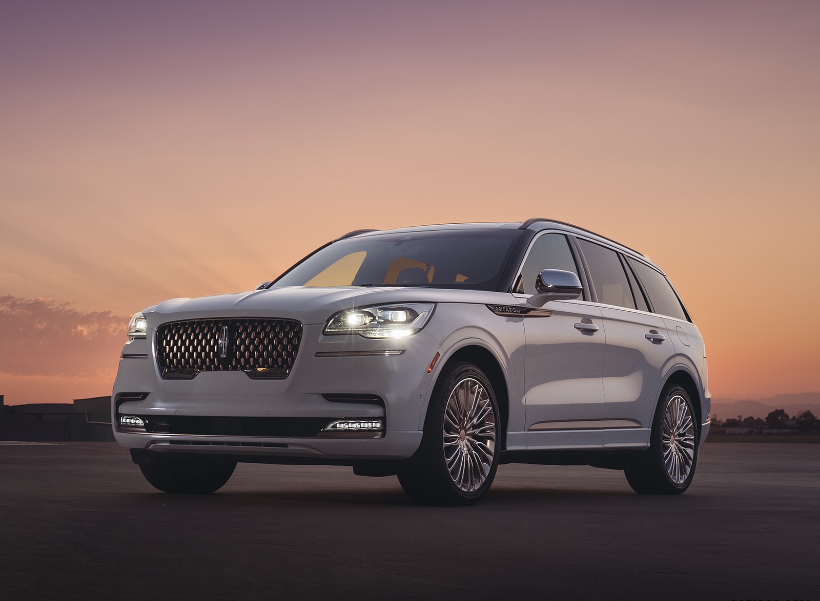 2021 Lincoln Aviator Shinola Concept Front Three-Quarter Wallpapers #1 of 20