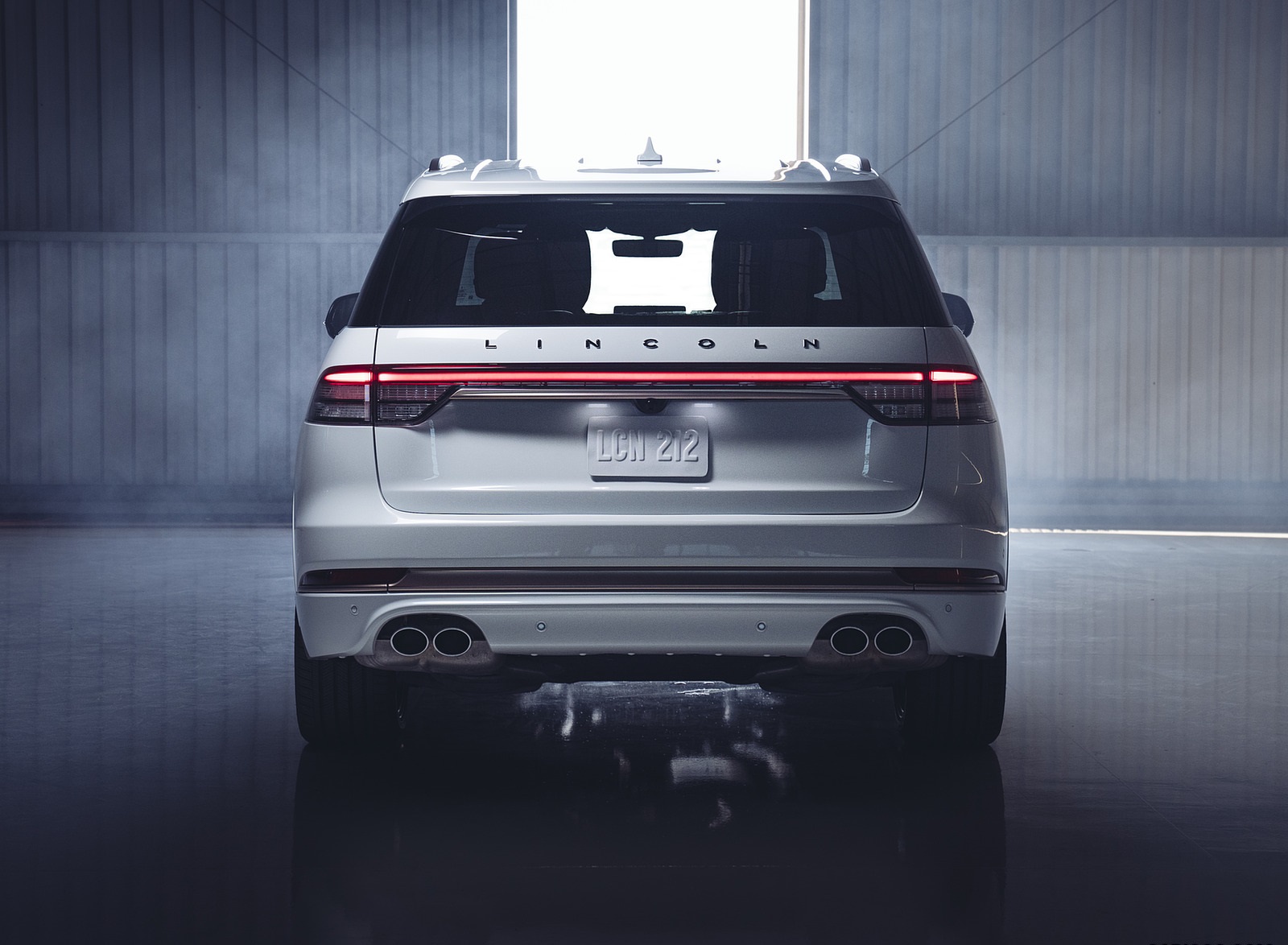 2021 Lincoln Aviator Shinola Concept Rear Wallpapers (7)