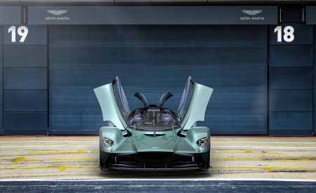 2022 Aston Martin Valkyrie Spider Front Wallpapers 450x275 (3)